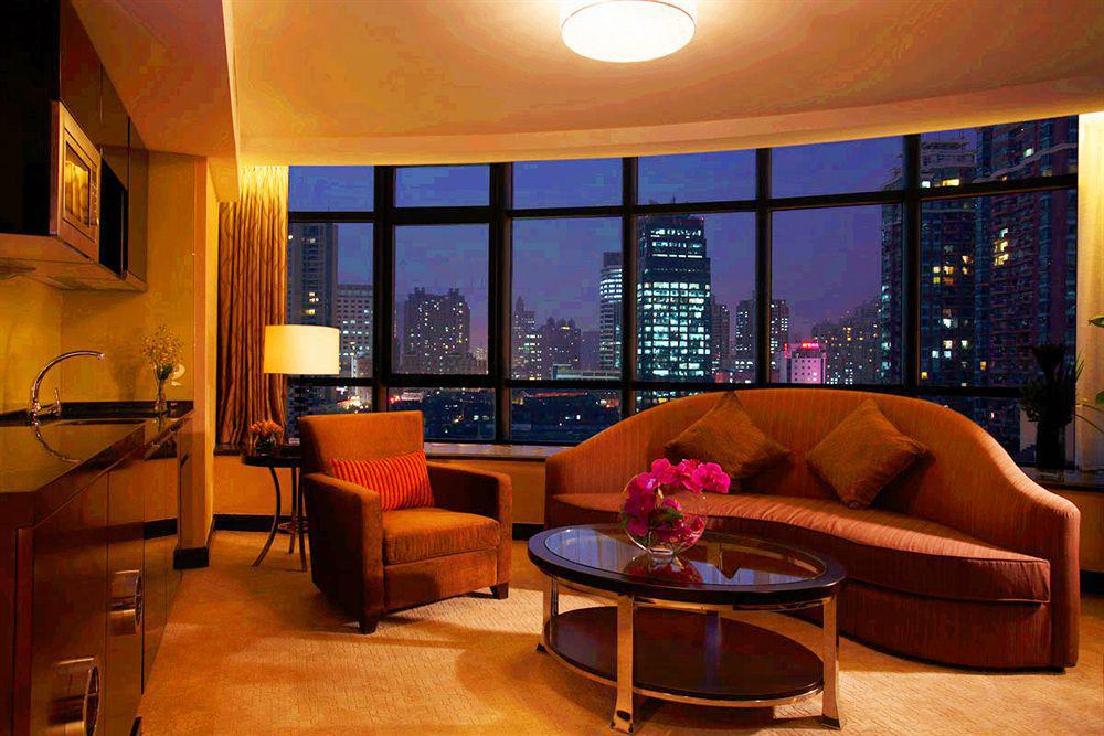 Hotel Howard Johnson Business Club 5*